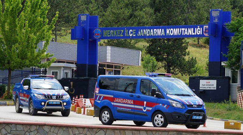 Telefon dolandırıcılarına 8 ilde operasyon: 9 gözaltı