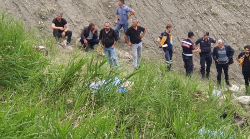 Tokat’ta minibüs kazasında ölen 4 kişinin kimlikleri tespit edildi