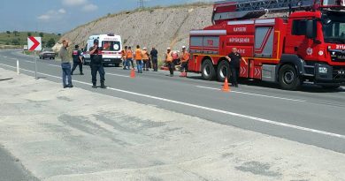 Traktör şarampole devrildi!