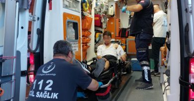 Tüfek kazara ateş aldı, seken kurşun 3 genci yaraladı