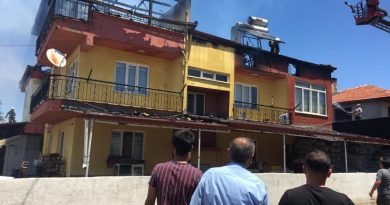 Tüplerin ardı ardına patladığı imalathane alevlere yenildi