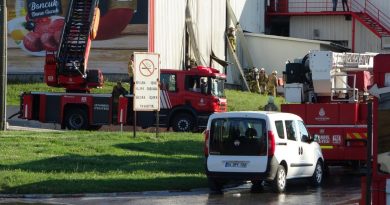 Tuzla’da fabrikanın soğuk hava deposunda yangın