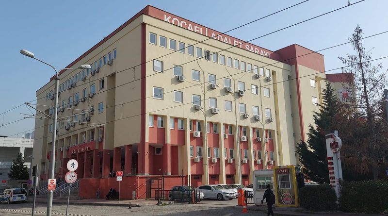 Uyuşturucu operasyonunda, dövme yaptırırken yakalandı