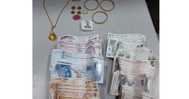 Vatandaşın yıllarca biriktirdiği altın ve paraları çalan hırsız polisten kaçamadı