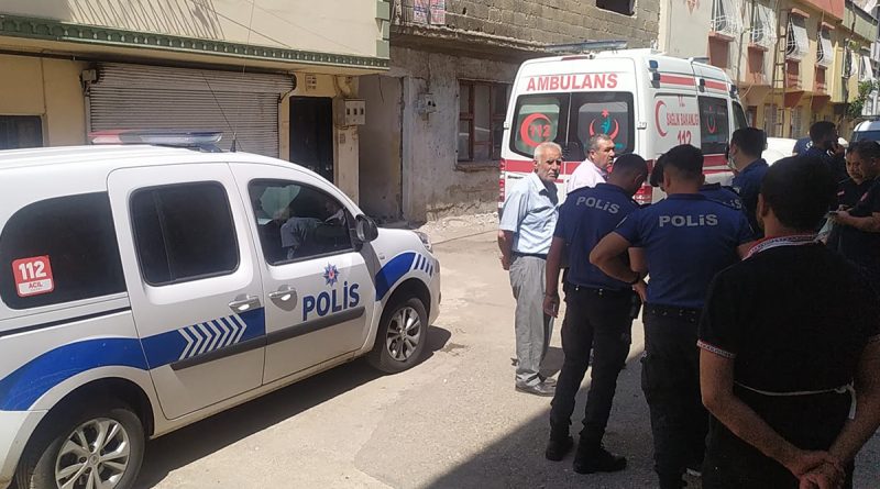 Yalnız yaşayan adam evinin kapı eşiğinde ölü bulundu