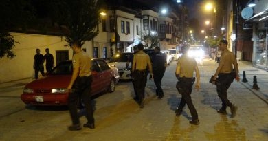 'Yan baktın' kavgası kanlı bitti: 3 yaralı