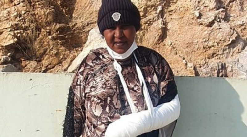 Yunanlılar geri ittikleri 11 göçmenden birinin bileğini kırdı