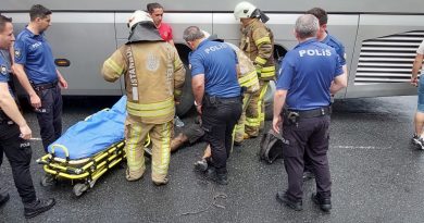 Yurt dışına kaçmak için tur otobüsünün motor kısmına saklandı, mahsur kaldı