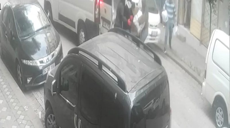 Zeytinburnu’nda 60 bin liralık çocuk kıyafeti çalındı