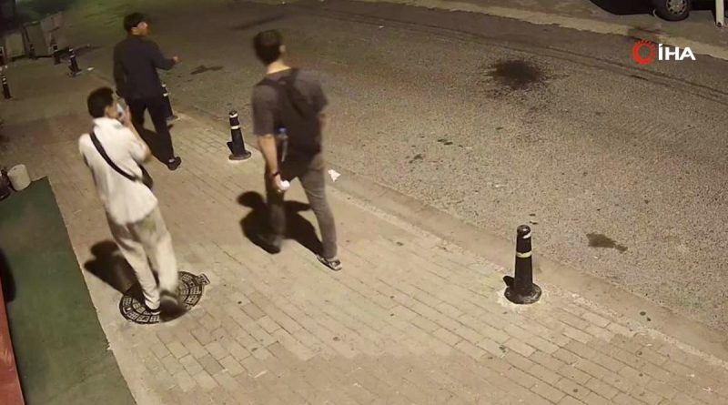 4 hırsız park halindeki motosikleti böyle çaldı