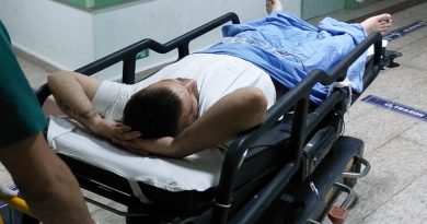 Bar çıkışı silahlı saldırı: 2 yaralı