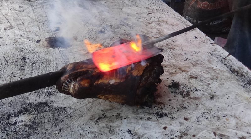 Demirci ustalarının kurban mesaisi