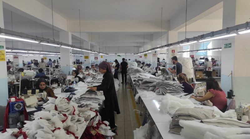Devlet desteğiyle kurulan tekstil fabrikasında 400 kişiye iş imkanı sağlandı