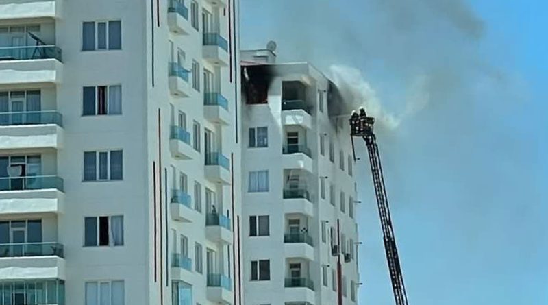 Diyarbakır’da 13 katlı binada yangın