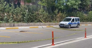 Dursunbey'de bıçaklı kavga: 2 ölü, 1 yaralı