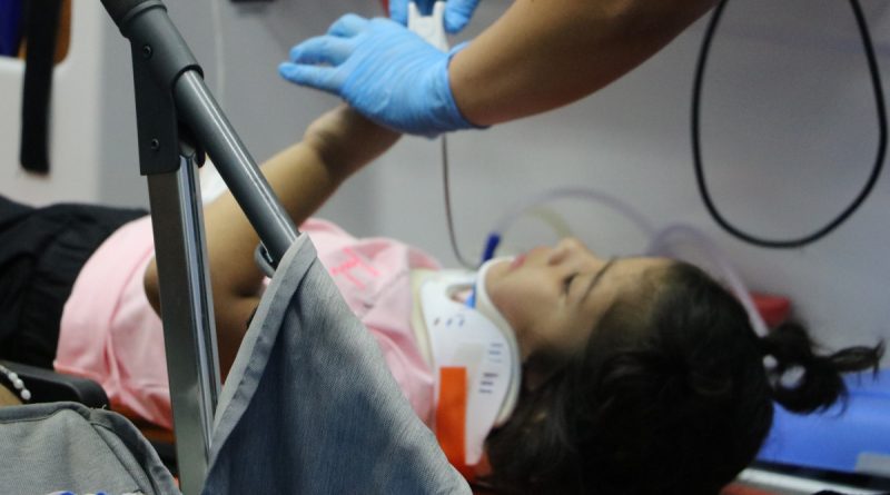 Edirne’de otomobil çocuğa çarpıp kaçtı