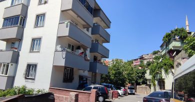 Ekmek almaya giderken bacağından vuruldu