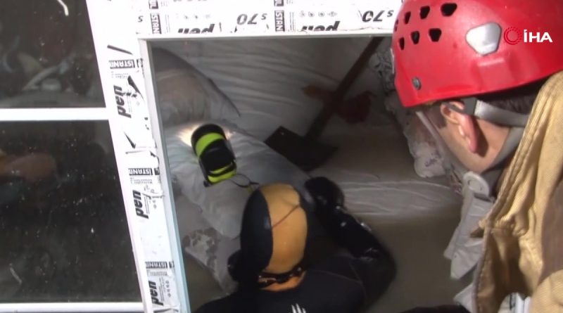 Esenyurt’ta bodrumda mahsur kalan yabancı uyruklu 2 kişiyi vatandaşlar kurtardı