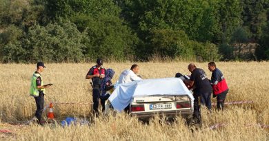 Hisarcık’ta feci kaza: Şoför yanan araçta can verdi