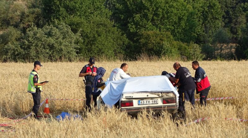 Hisarcık’ta feci kaza: Şoför yanan araçta can verdi