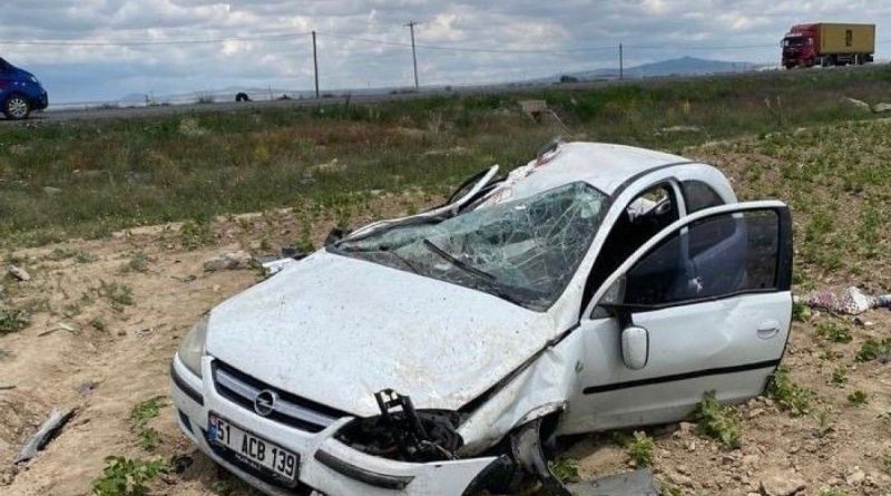 Kazada yaralanan doktor yaşam mücadelesini kaybetti