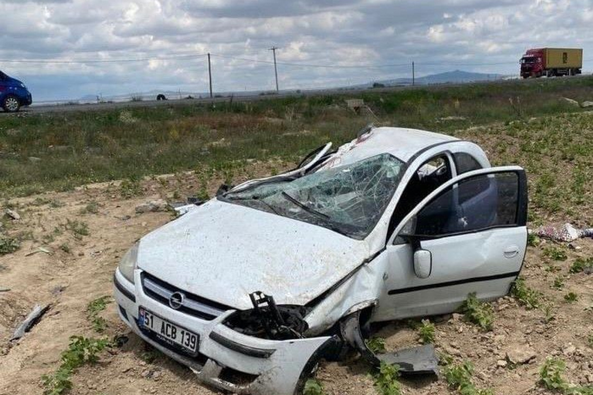 Kazada yaralanan doktor yaşam mücadelesini kaybetti