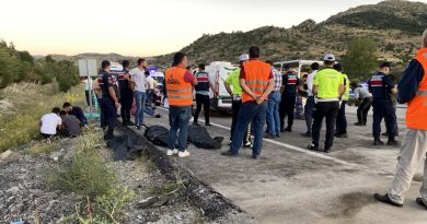 Konya'da iki otomobil çarpıştı: 5 ölü, 4 yaralı