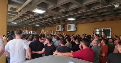 Kuyumcukent'te aidat ve otopark zammı krizi