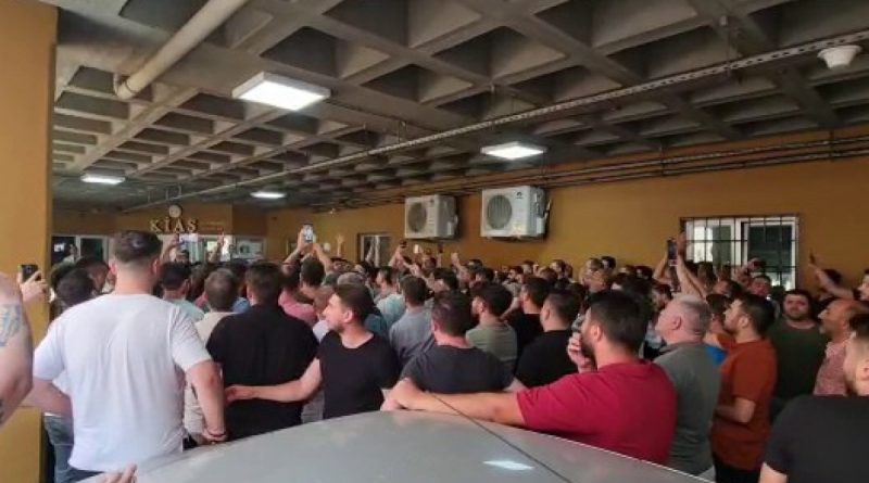 Kuyumcukent'te aidat ve otopark zammı krizi