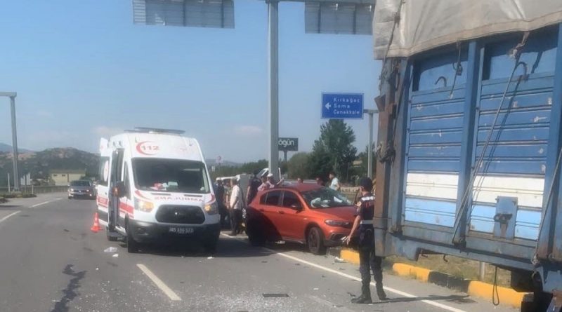Manisa'da trafik kazası: 1'i ağır 5 yaralı
