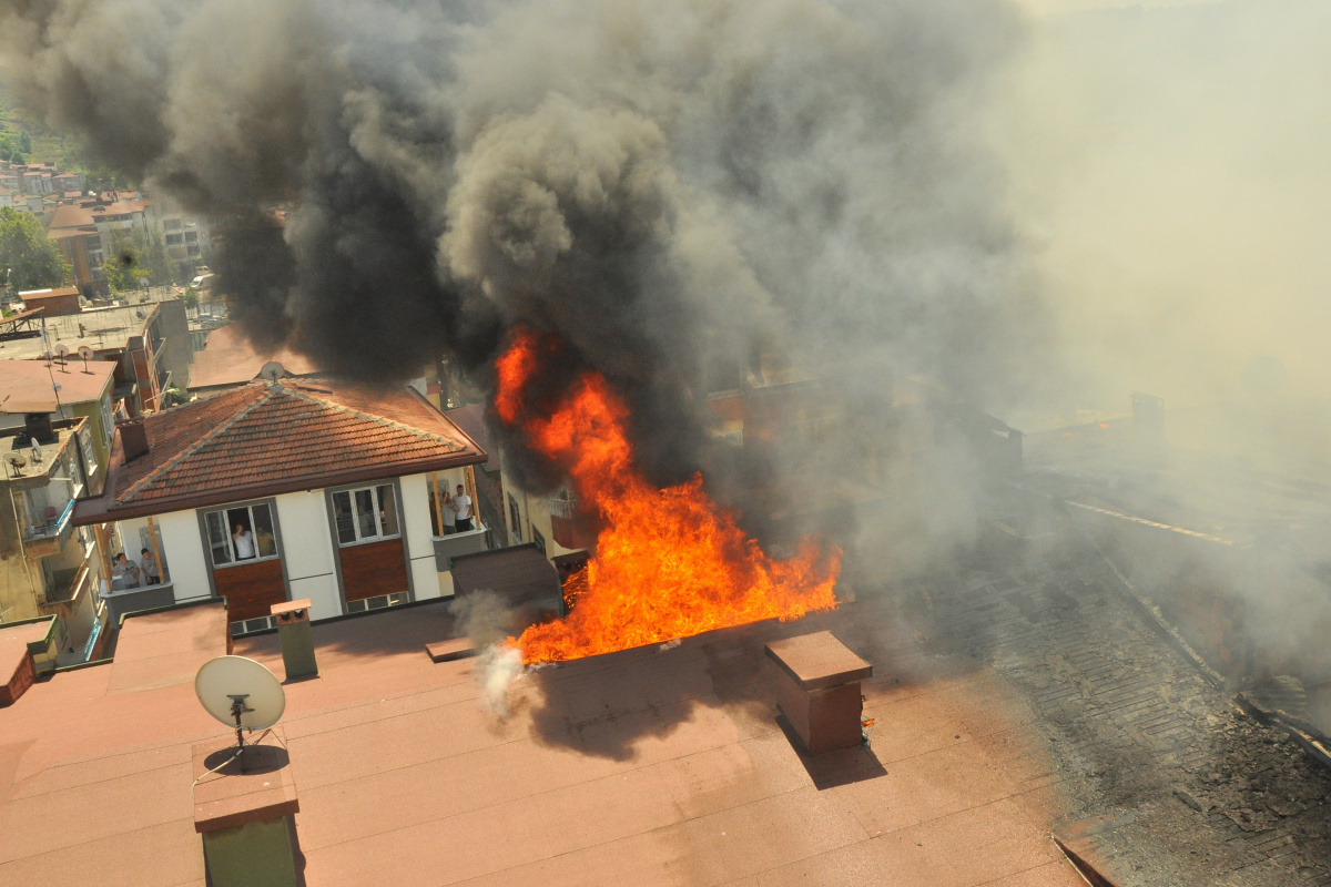 Ordu'daki bina yangını kontrol altına alındı