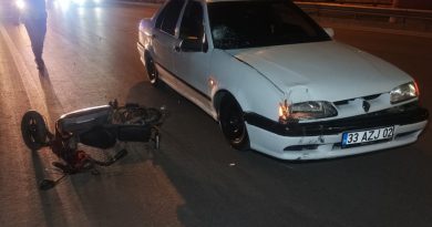 Otomobil elektrikli bisiklete çarptı: 2 yaralı