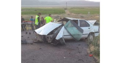 Otomobil şarampole yuvarlandı: 3 yaralı