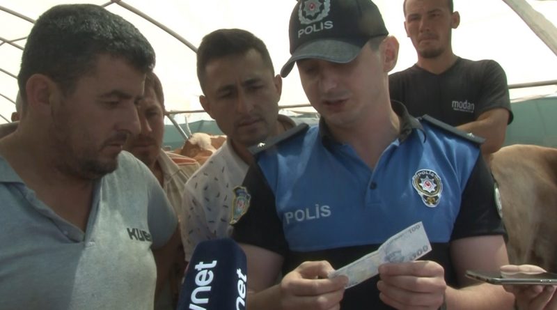 Polisten kurban pazarında sahte para uyarısı