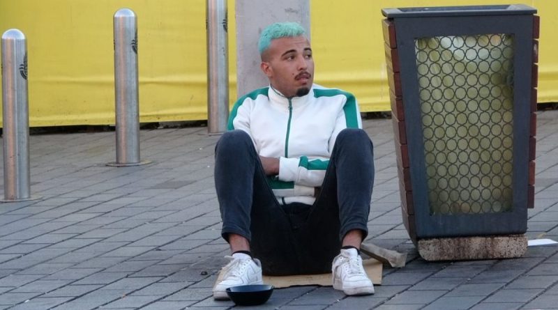 Taksim’de Monaco vatandaşı dilenci yakalandı