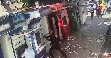 Yalova’da ATM’lere çekiçle saldırarak paramparça etti