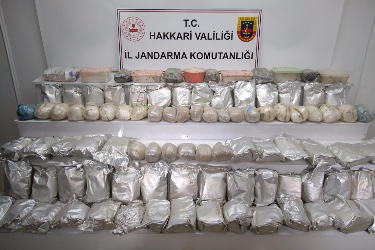 Yüksekova ilçesinde 100 kilo uyuşturucu ele geçirildi